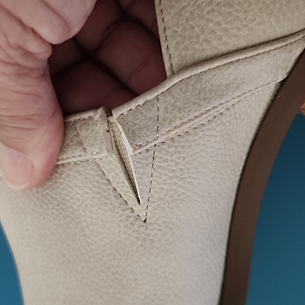 Yellowbox Laynee (cream color) slip on low box heels NWOTs size 8 - Picture 4 of 9
